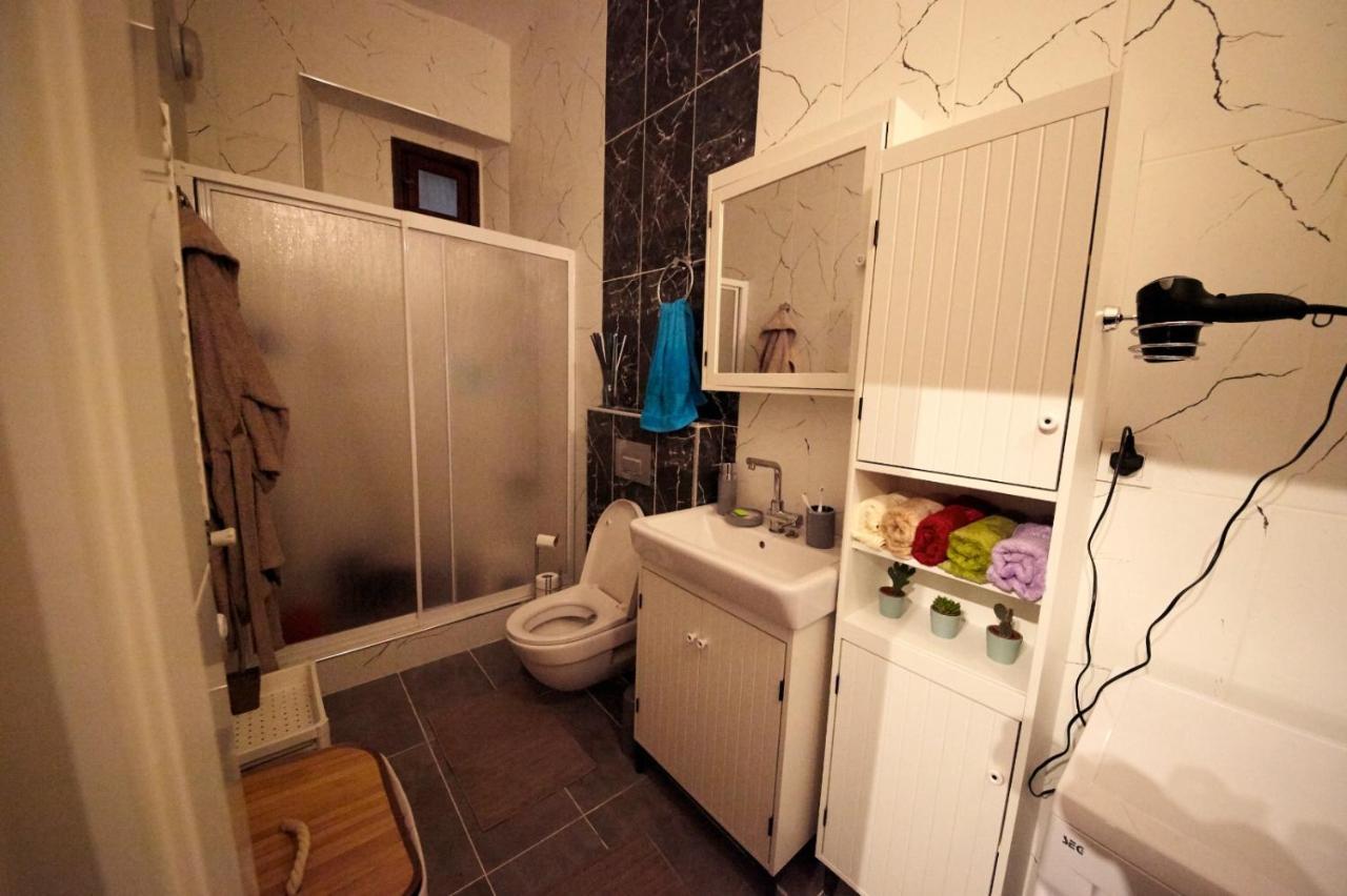Studio At The Heart Of Taksim Apartment Istanbul Bagian luar foto