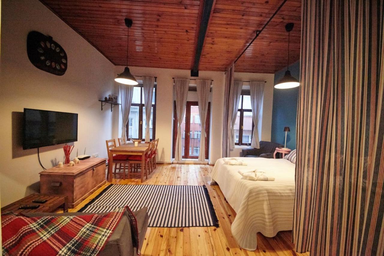 Studio At The Heart Of Taksim Apartment Istanbul Bagian luar foto